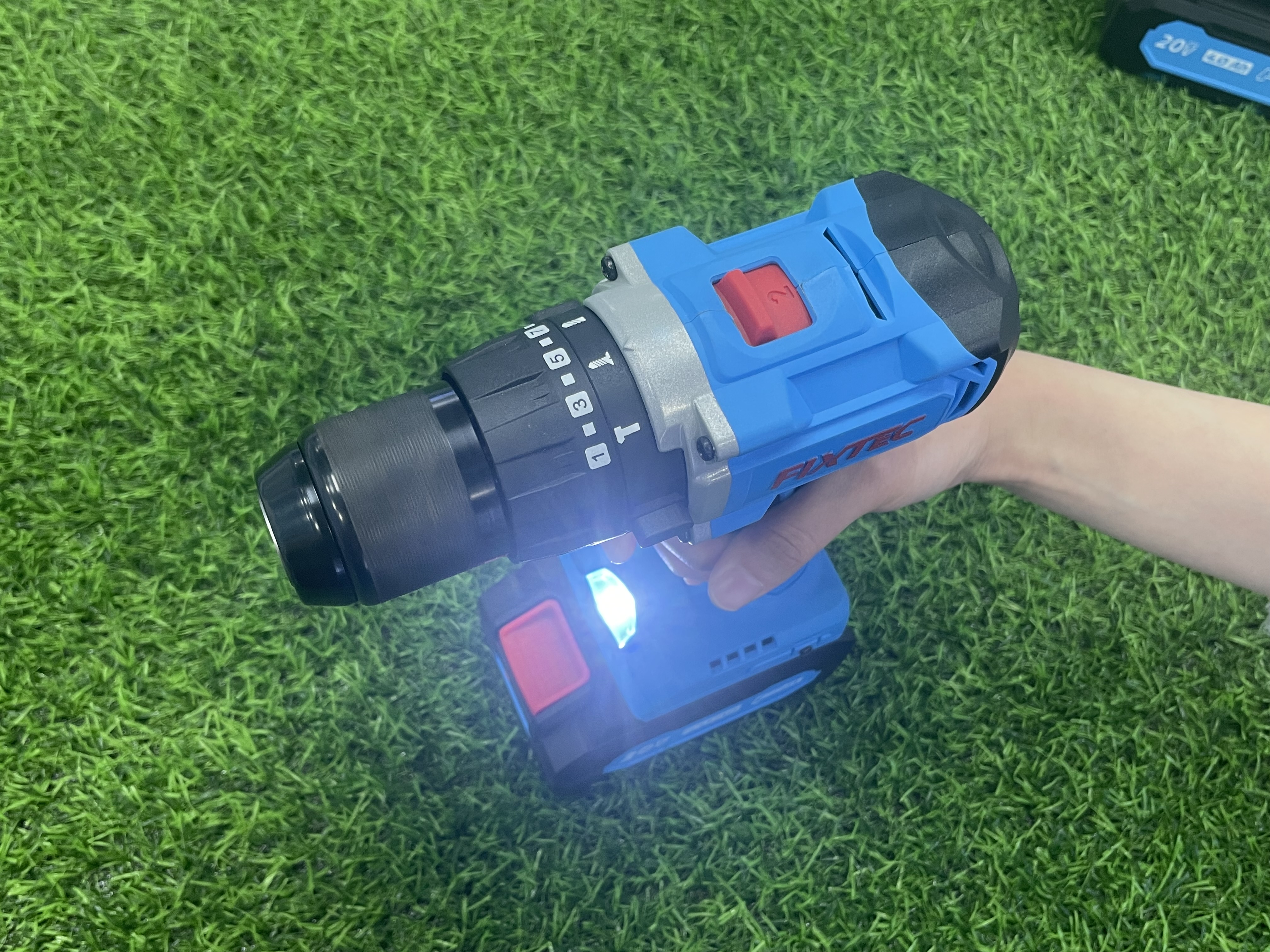 LED light cordless drill