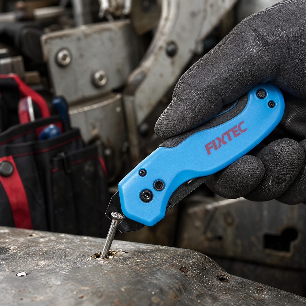3 in 1 Folding Utility Knife